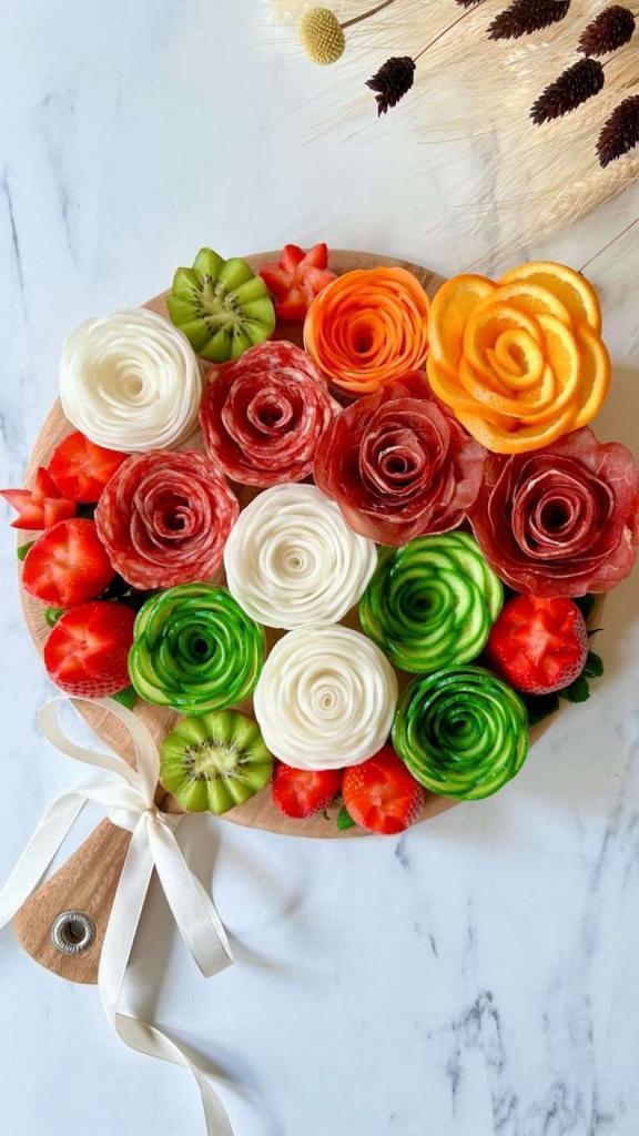Flower board with salami and pepper roses.