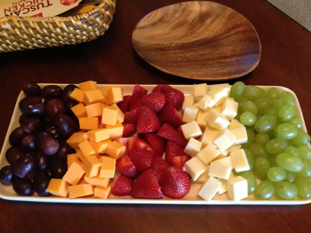 Preparing Your Fruit Tray